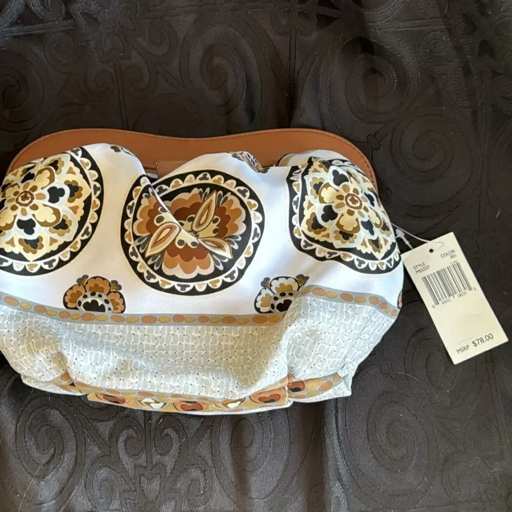 Echo creations Vintage Collection Print Fabric trimmed w/ Leather Clutch